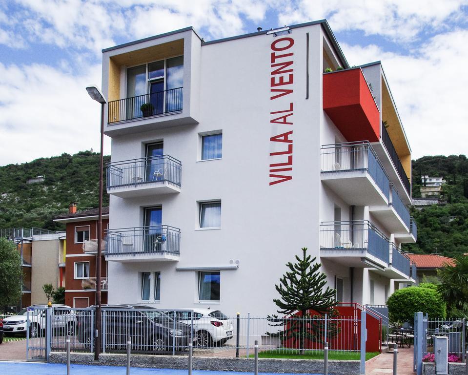 Hotel Villa Al Vento Torbole Sul Garda Zimmer foto
