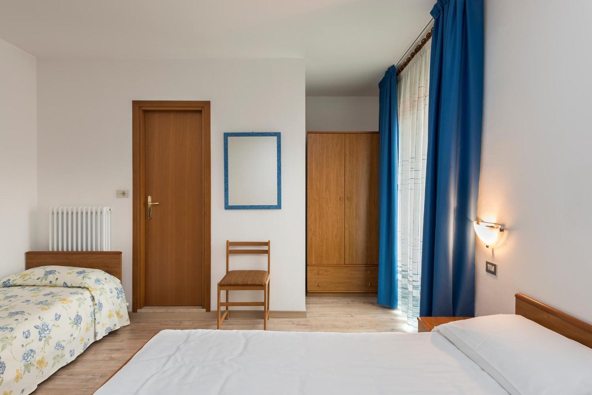 Hotel Villa Al Vento Torbole Sul Garda Zimmer foto