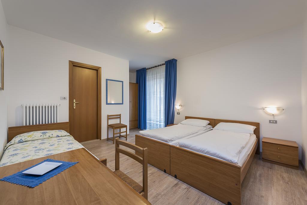 Hotel Villa Al Vento Torbole Sul Garda Zimmer foto