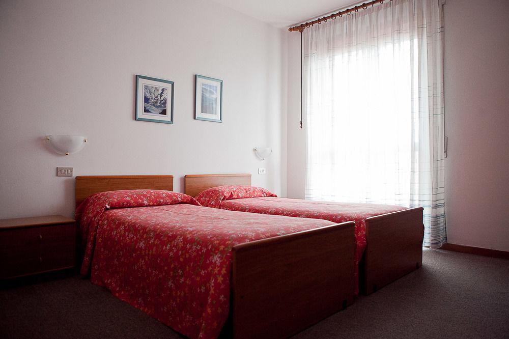 Hotel Villa Al Vento Torbole Sul Garda Exterior foto
