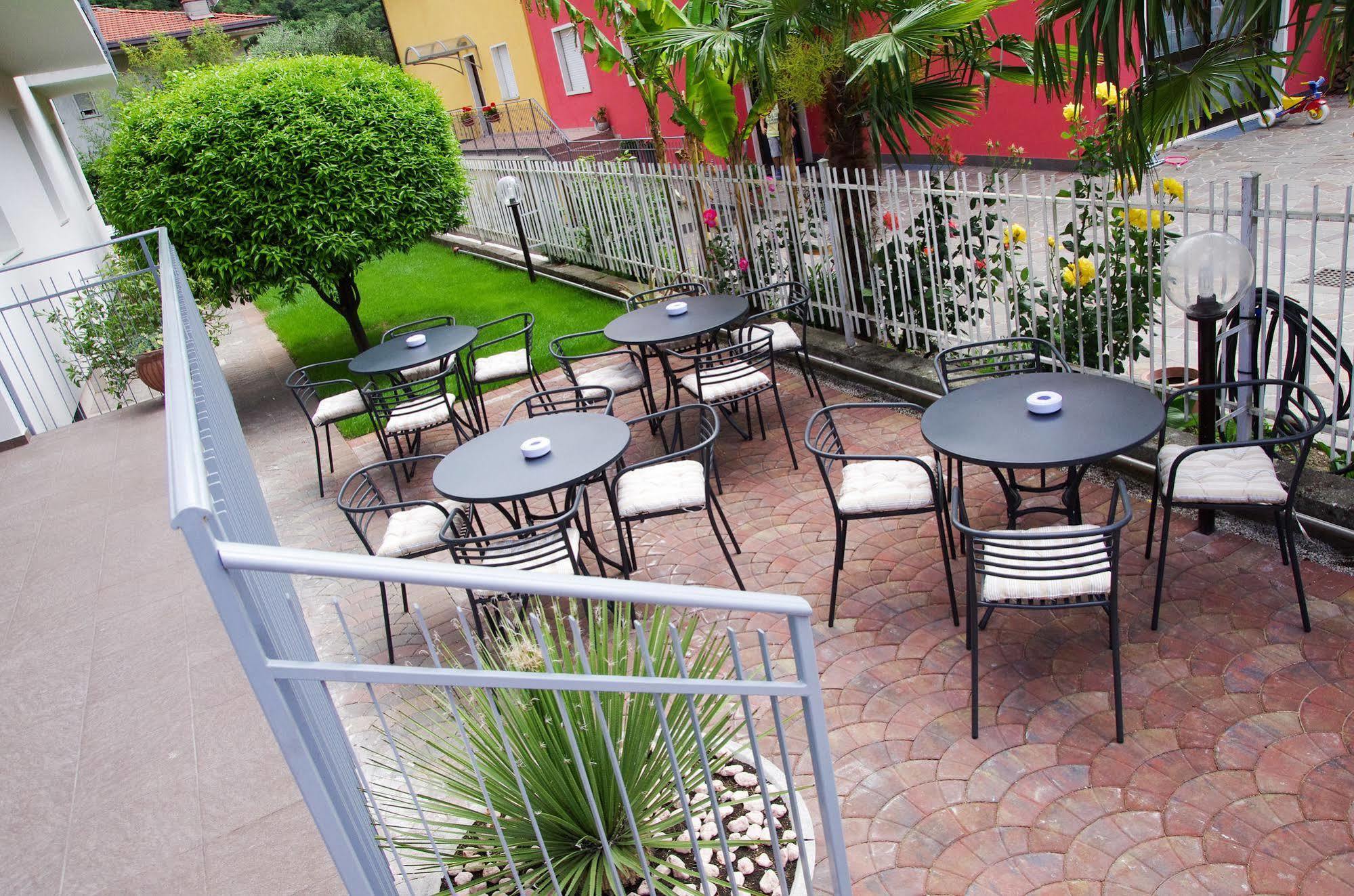 Hotel Villa Al Vento Torbole Sul Garda Exterior foto